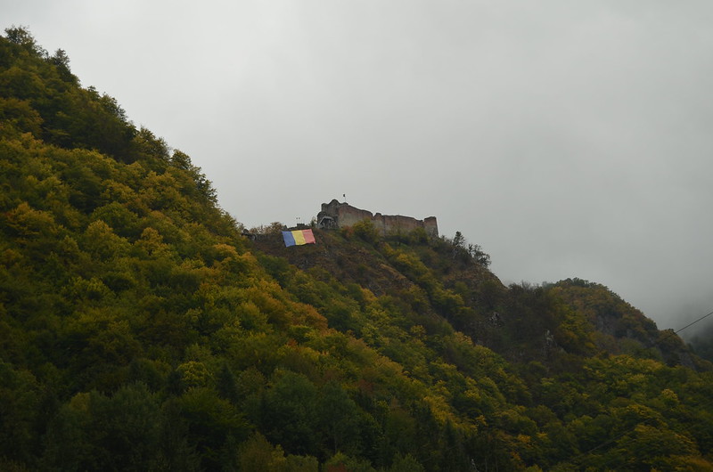 Rumunia (Cetatea Poenari) | Z daleka robi jednak wrażenie