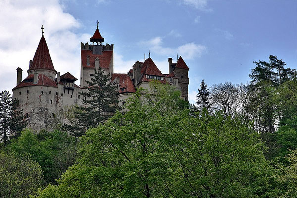 Rumunia (Bran) | Niestety sława zamku opiera się prawdopodobnie na fałszywej legendzie